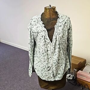 GAP Floral Blouse in Light Green and Black